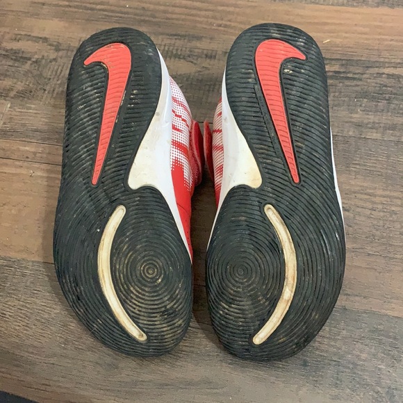 Boys Nike Tenni Shoes - Picture 2 of 2